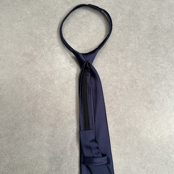 💜3/$15 Zipper Tie Blue - Picture 4 of 8